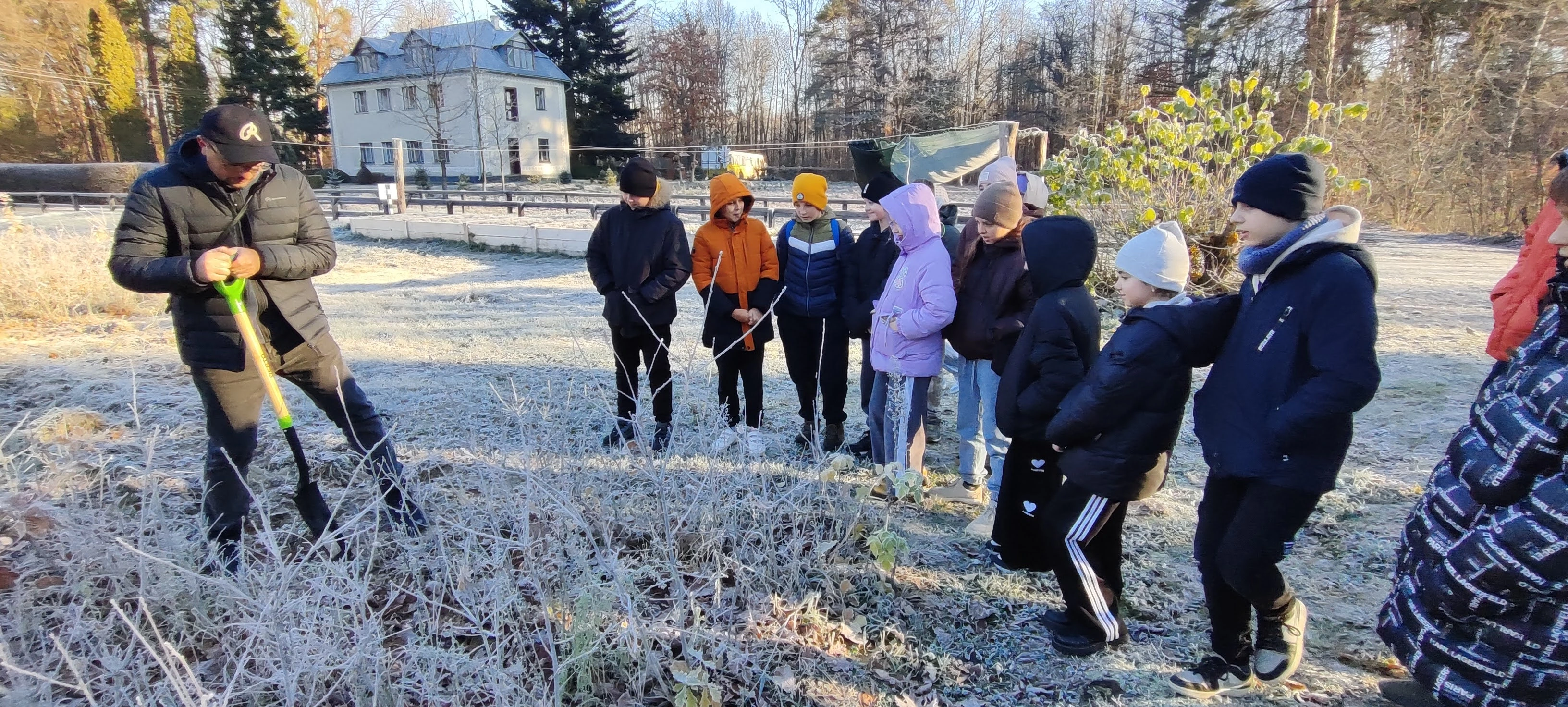 When knowledge becomes action: how “green palms” learned to restore forests