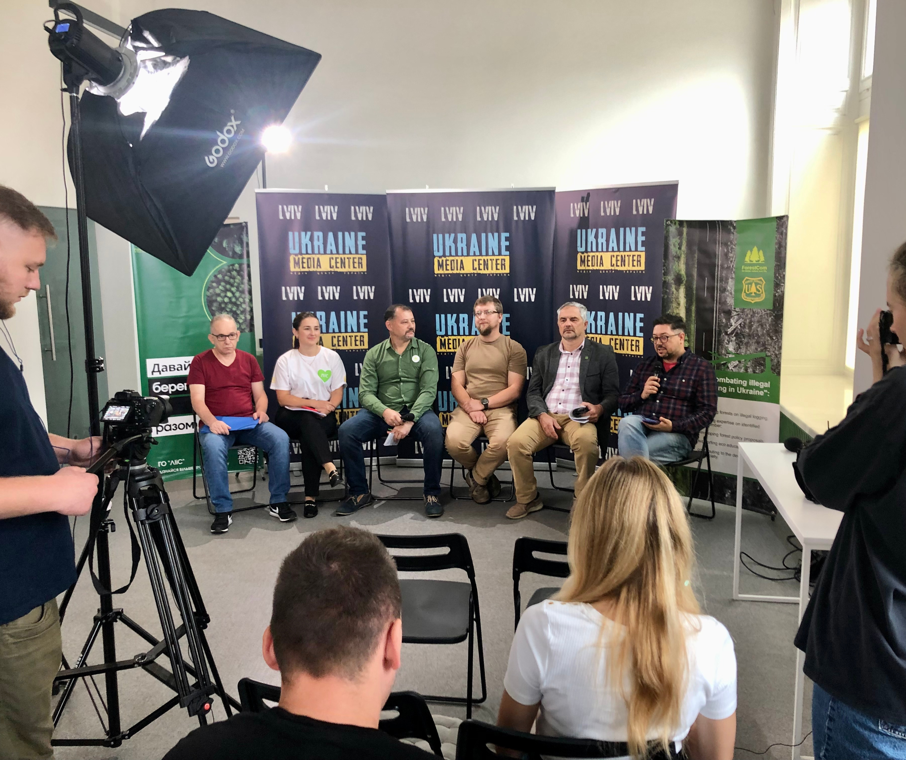 Панельна дискусія “Як війна і незаконна вирубка змінила становище лісів в Україні”